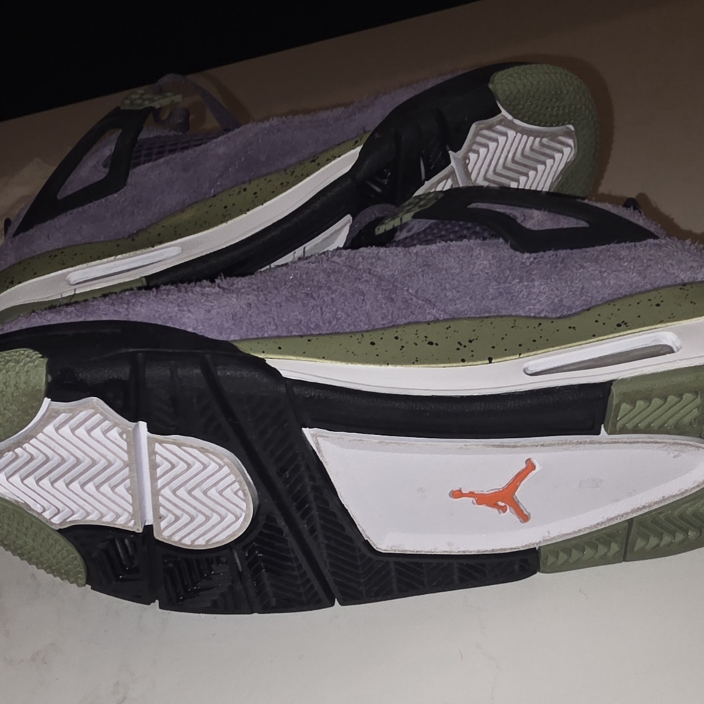 Brand New Never Worn!! Size 8 Air Jordan 4 Retro Mid Canyon Purple Suede - Picture 7 of 14